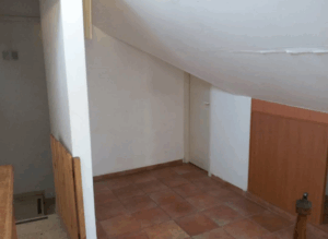 בקומה העליונה -לפני